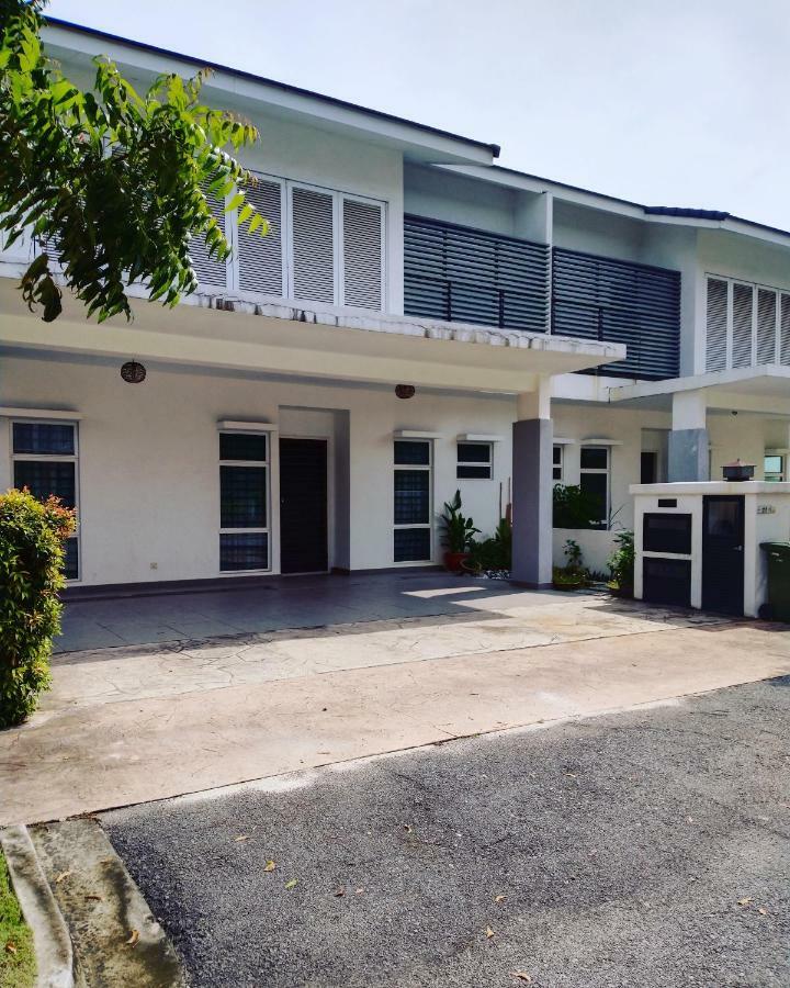 Juniper Homestay Putrajaya Presint 11 المظهر الخارجي الصورة